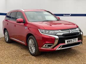 MITSUBISHI OUTLANDER 2019 (19) at Westaway Motors Northampton