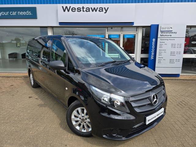 Mercedes-Benz Vito 2.1 VITO 114 BLUETEC TOURER S MPV Diesel BLACK